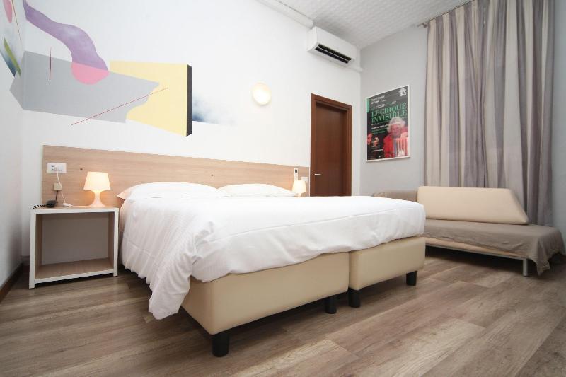 Anton&Art Hotell Lake Como Exteriör bild