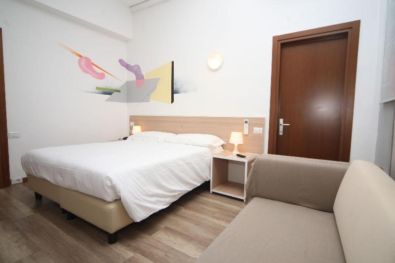 Anton&Art Hotell Lake Como Exteriör bild