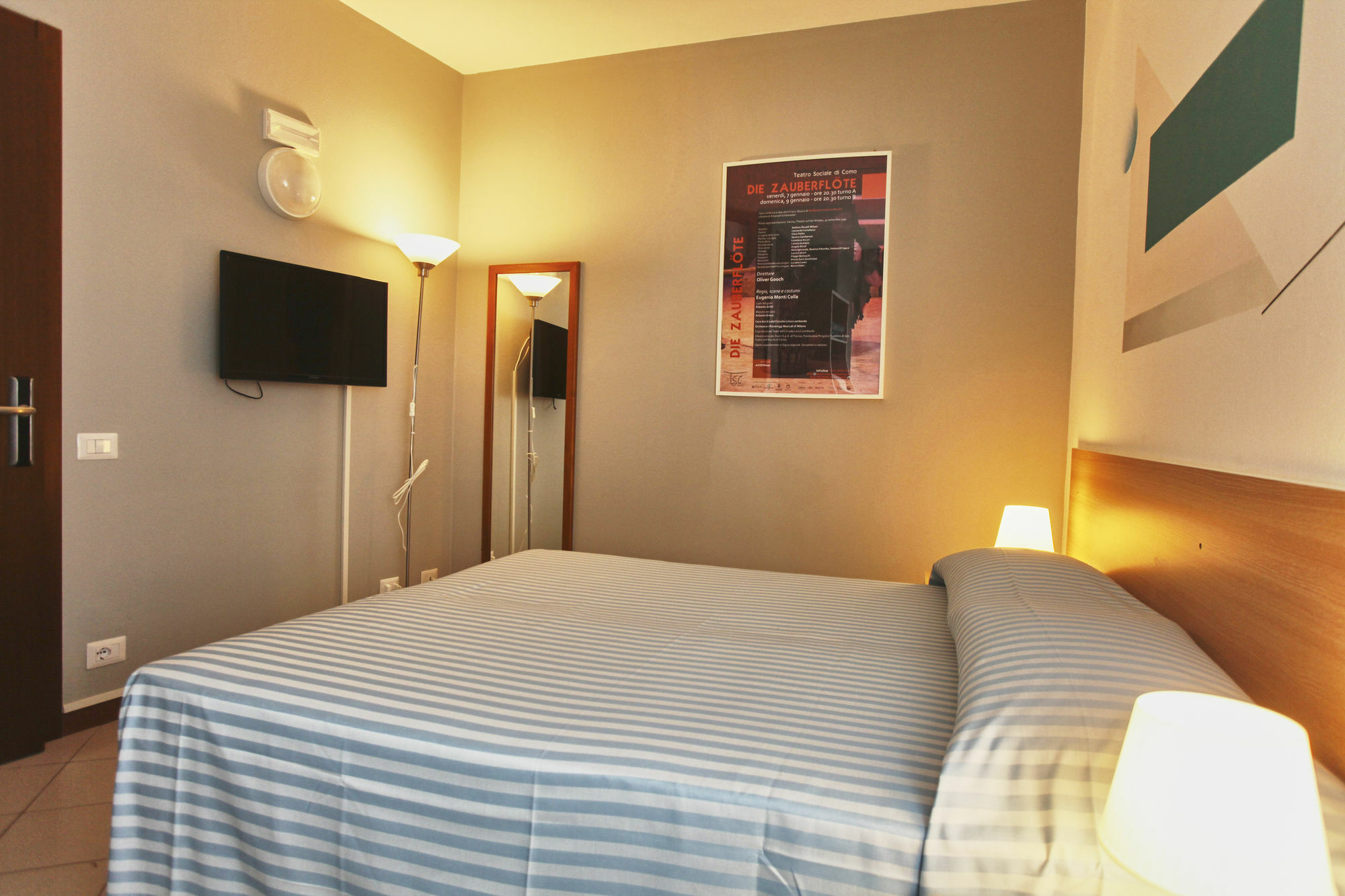Anton&Art Hotell Lake Como Exteriör bild