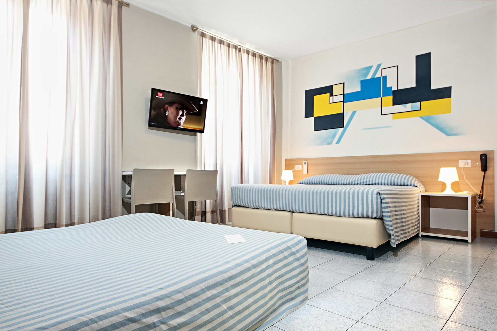 Anton&Art Hotell Lake Como Exteriör bild