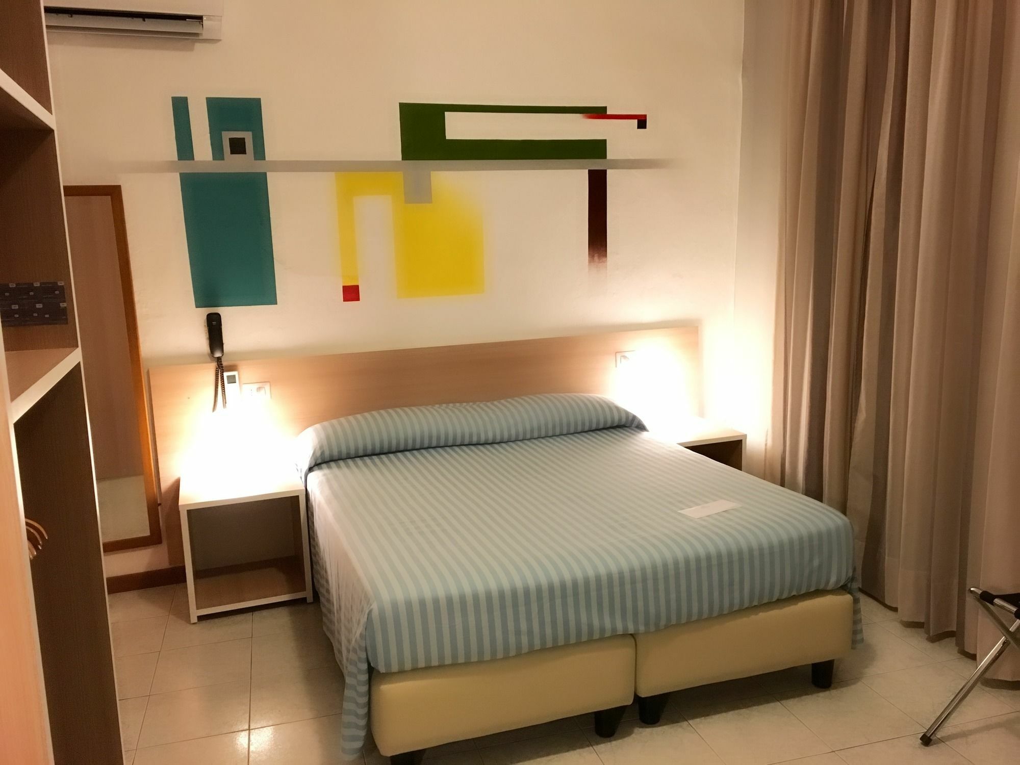 Anton&Art Hotell Lake Como Exteriör bild